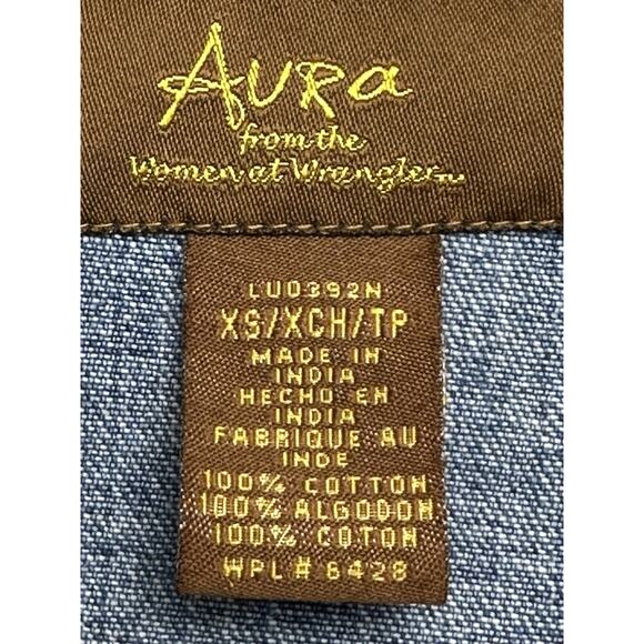 Women’s Denim Jacket Size XS Button Front Aura By The Women Of Wrangler - Picture 4 of 10